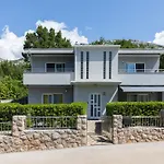 Apartment Sea & Stone No 1 In *