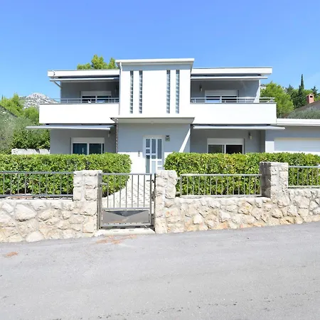 Sea & Stone No 1 In Apartment Starigrad Paklenica