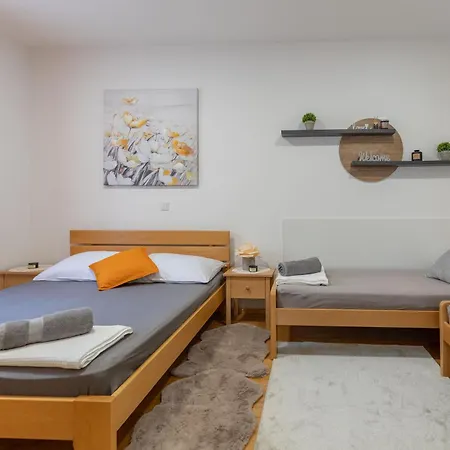 Sea & Stone No 1 In Apartment