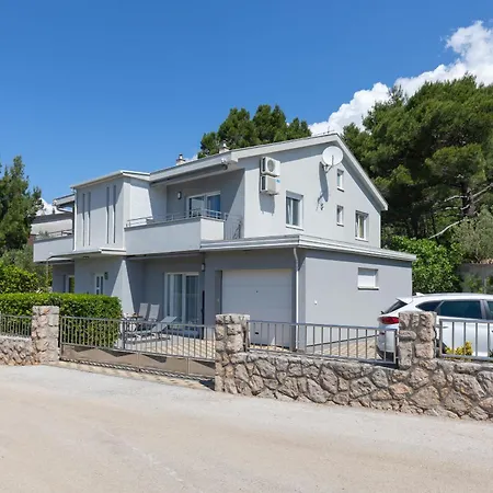 Apartment Sea & Stone No 1 In