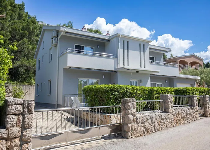 Appartement Sea & Stone No 1 In Starigrad Paklenica